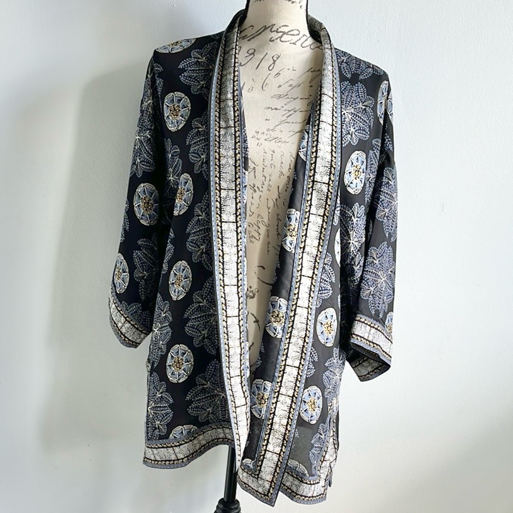 Max Studio Black and White Kimono Open Front Cardigan size small